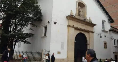 IGLESIA DE LA VERACRUZ IGLESIA DE LA VERACRUZ